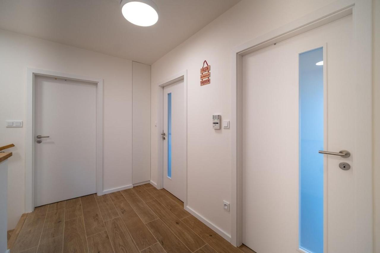 Holiday House U Hajenky 13P Lipno Home ลิปโนนัดเวิลตาวู ภายนอก รูปภาพ